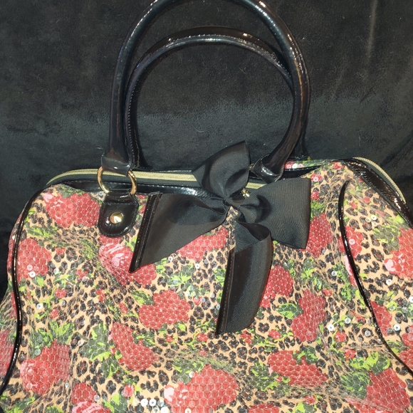 Betsey Johnson purse - Picture 2 of 3